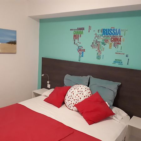 Hotel Malibu Park 아데제 외부 사진