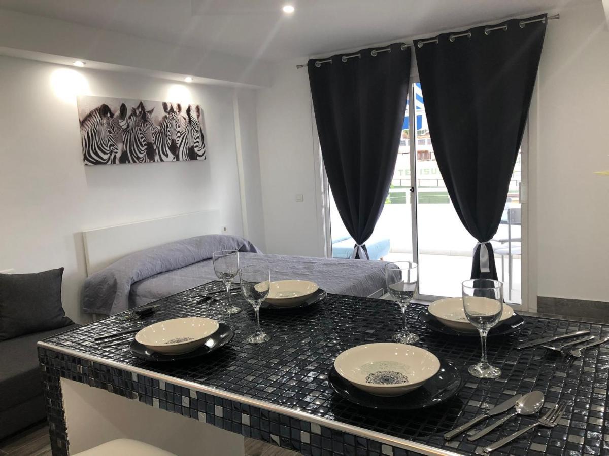 Hotel Malibu Park 아데제 외부 사진