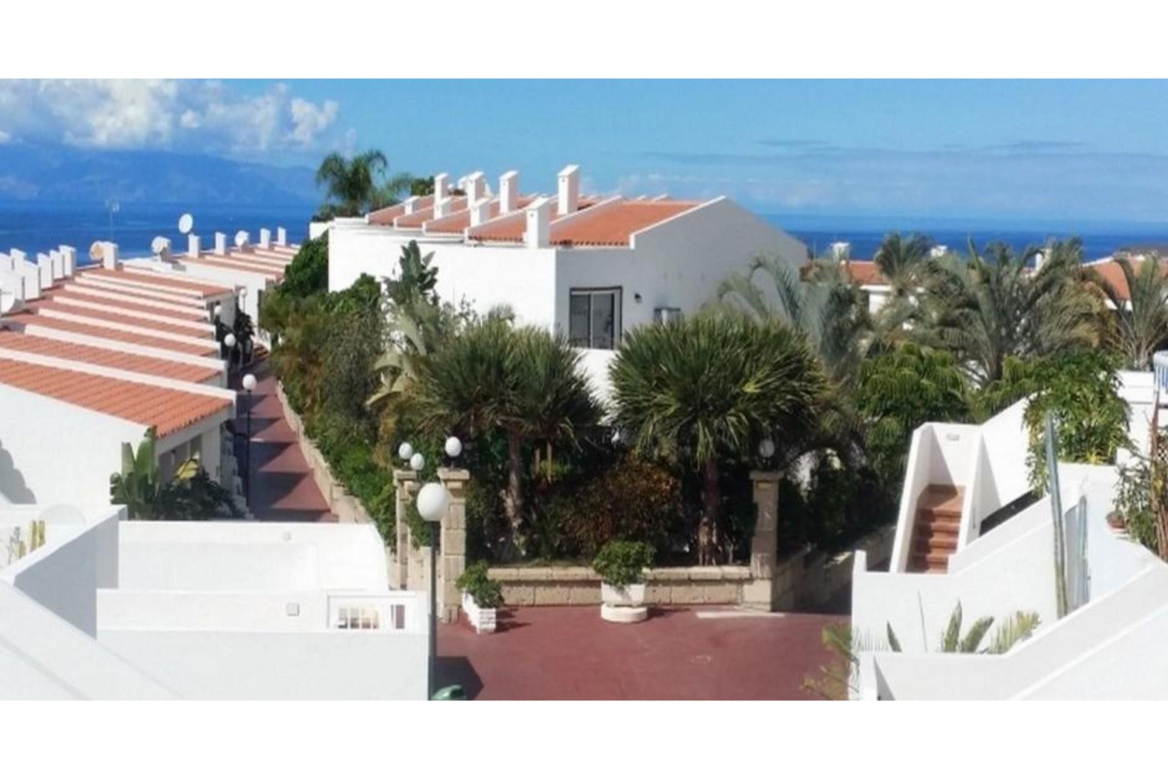 Hotel Malibu Park 아데제 외부 사진