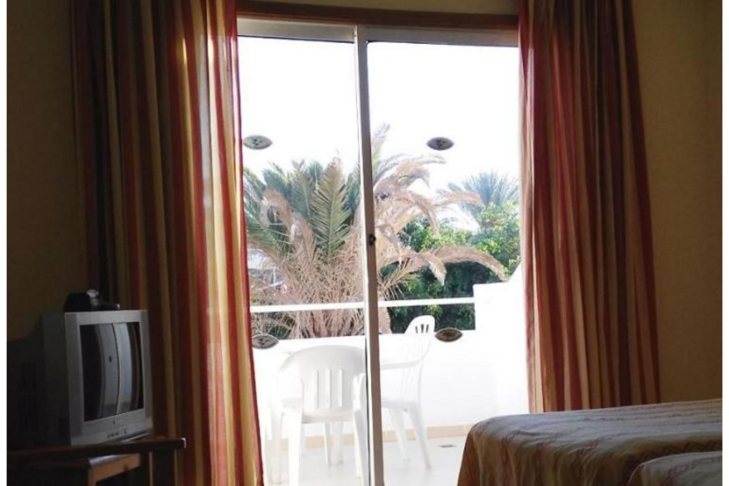 Hotel Malibu Park 아데제 외부 사진