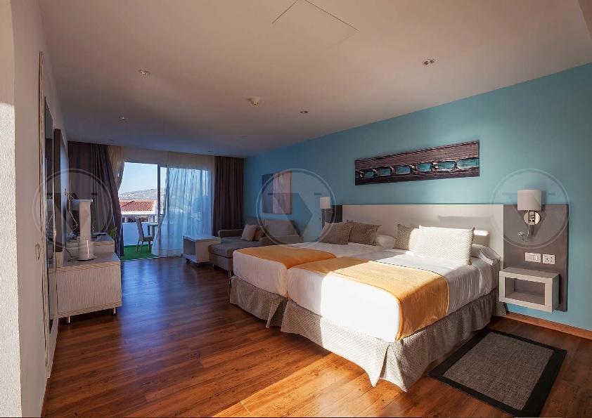 Hotel Malibu Park 아데제 외부 사진