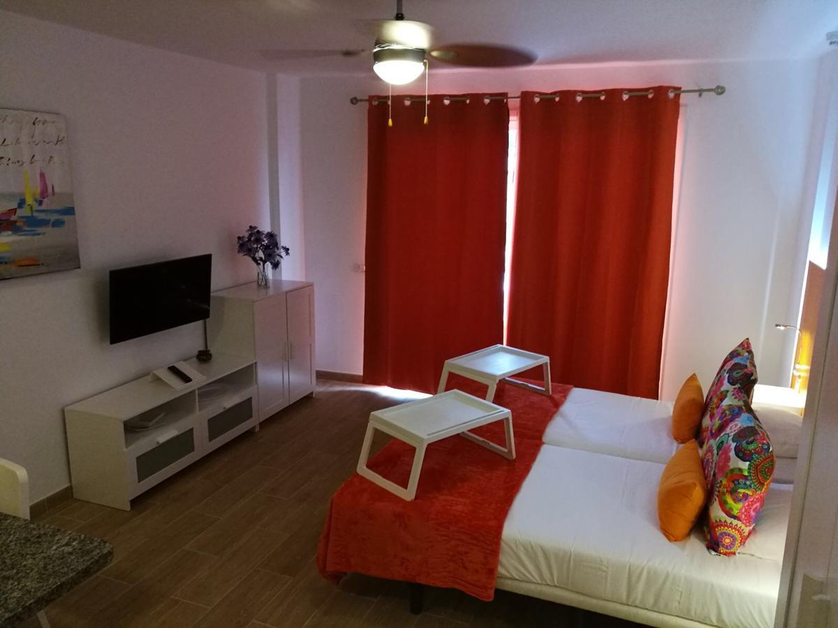 Hotel Malibu Park 아데제 외부 사진